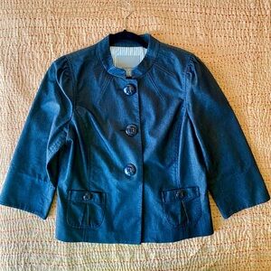 Classiques Entier Denim Jacket with Exquisite Details